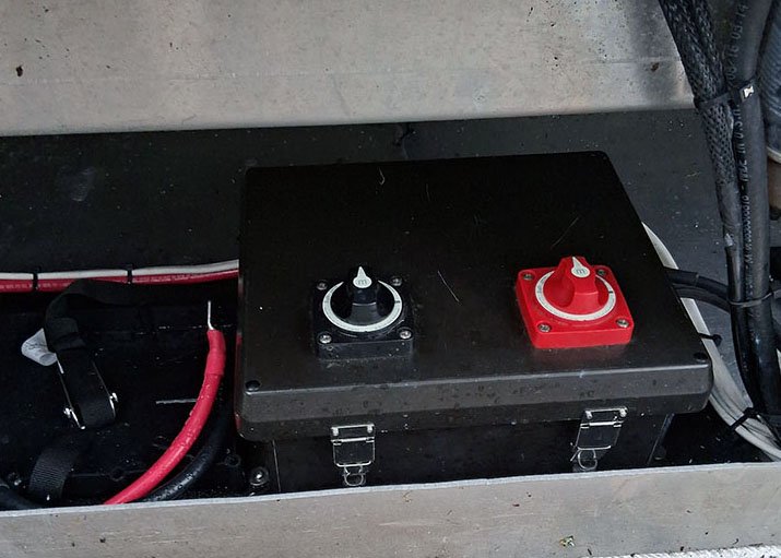 Custom electrical box designed to keep electrical contacts clean and corrosion-free